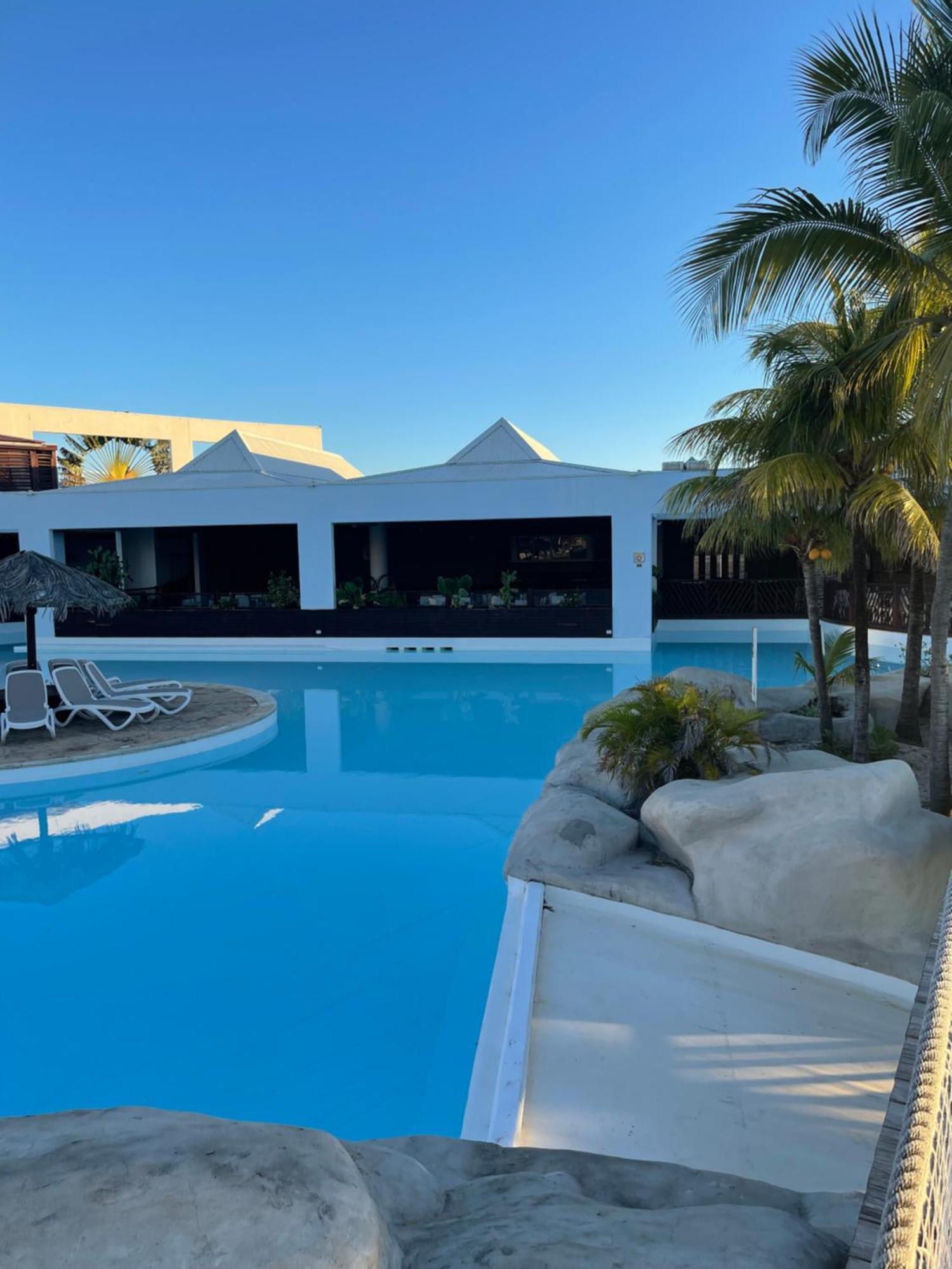 Studio 25 M Manganao Joela 4 Personnes Avec Machine A Laver (Adults Only) Saint-Francois  Exterior photo